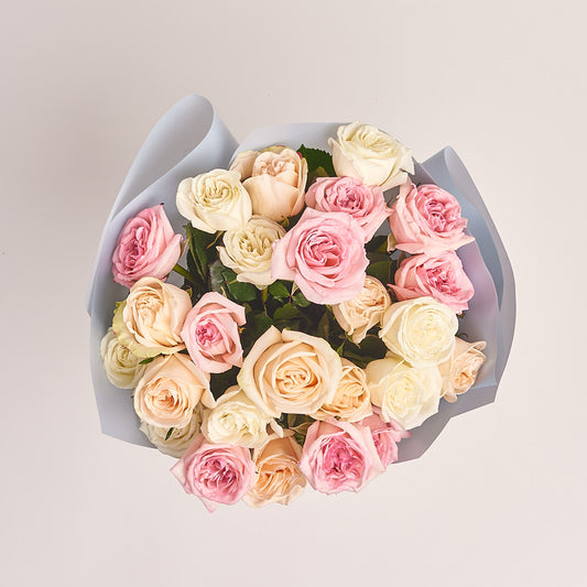 Bouquet of 25 pioneer Rose mix